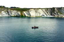 Discover the essentials of the Basque coast by boat