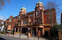 Ted Lasso Private Black Cab Tour with Hotel Pick Up