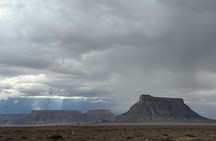 Moonscape Overlook and Bentonite Hills Half Day Private Tour
