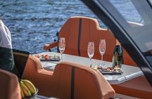 Milos: Private Boat Tour—Kleftiko Sarakiniko Poliegos