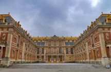 Versailles Palace Guided Tour with Gardens Access from Paris