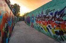 Phnom Penh: Morning Foodie, Market Walking and Street Art Tour