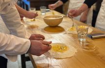 Florence: Tiramisu & Pasta Cooking Class with Unlimited Wine