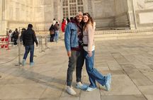 From Delhi: Agra Overnight With Taj Mahal Sunrise and Sunset Tour