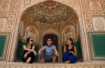 3 Day Jaipur and Agra Overnight Tour with Taj Mahal Sunrise