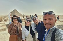 Cairo: Pyramids of Giza with Sphinx & GEM Museum Day Tour