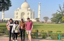 Taj Mahal: Express Entry Ticket For Sunrise Tour with Guide