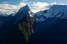 Queenstown to Milford Sound Scenic Helicopter and Premium Cruise