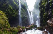 Jurassic Canyon Guided Hike in Baja del Toro