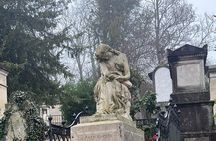 Paris: Père Lachaise Cemetery Guided Walking Tour