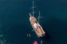 Luxury Yacht Snorkeling & Lunch Cruise from Cabo San Lucas