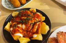 Old Town Barcelona: Tapas & Wine Like a Local