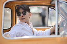 Roma Photography Service in a Vintage Fiat 500