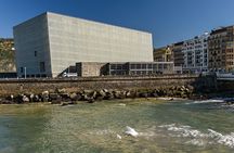 History and Highlights Walking Tour in San Sebastian