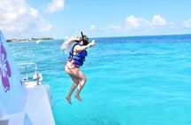Private Boat w/FREE sandwich& alcohol Snorkeling, slide.