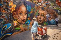 Private Tour to Comuna 13 & Exotic Fruit Market in Medellin!