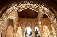 Granada Alhambra and Nasrid Palaces Guided Tour