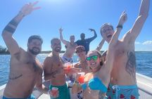 Private Rose Island Beach and Snorkeling Tour Drinks Included