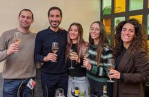 Wine tasting of 4 local wines and traditional food in Sorrento