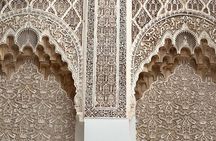 Bahia Palace and Ben Youssef Medrassa half day medina tour