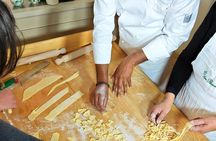 Authentic Tuscan Cooking Class with Professional Cook