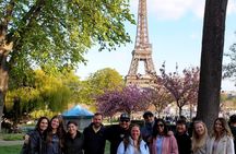 Best Bits of Paris: 40 Favorites Small-Group Walking & Metro Tour