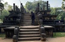 Polonnaruwa Ancient City Private Day Tour from Sigiriya