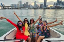 Miami Shared boat: 2 hours on a 22ft boat for 6 people total
