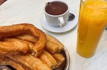 Malaga Breakfast with Churros and Old Town Walking Tour