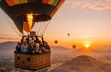Balloon flight over Teotihuacan + Breakfast + Round trip