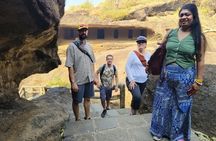 Kanheri Caves + Golden Vipassana Pagoda Guided Tour with Transfer