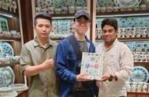 Taj Mahal and Handicrafts Tour