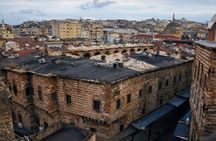 Old Istanbul Uncovered: Courtyards, Stories & Coffee with a Local