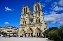 Small Group Notre Dame Tour with Scheduled Entry