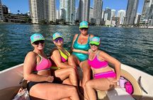 24 Ft Miami Bay: Private Boat, Gas Included , 6 people, Captained
