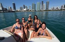 24 Ft Miami Bay: Private Boat, Gas Included , 6 people, Captained