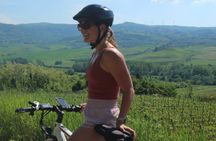 Tuscany Electric Bike Tour in Terricciola with Photoshoot