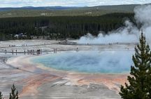 Complete Yellowstone Tour: Two-Day Adventure with Meals