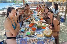 Komodo Island Full Day Luxury Boat Tour with Snorkeling and Lunch
