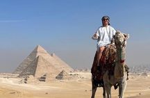 Private Tour at Pyramids of Giza and Sphinx