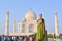 Taj Mahal: Express Entry Ticket For Sunrise Tour with Guide