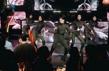 Hanoi Night Bar Crawl with Local Guide & Free Shots