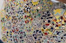 Guided Mosaic Class in Barcelona - Gaudi Hexagonal Shape Tile 1h.
