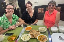 Authentic Vegetarian Indian Cooking Class in a Mumbai home