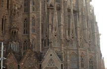 Gaudí 2026 Exclusive Foreign Experience in Sagrada Família