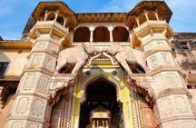 Private Day Trip from Udaipur to Bundi via Chittorgarh