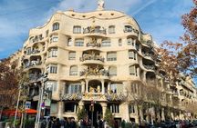 Barcelona Bike Tour Iconic Sights and Local Culture