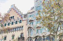 Barcelona Bike Tour Iconic Sights and Local Culture