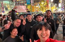 Tokyo Shinjuku Guided Walking Tour with Gyoen Garden Ticket