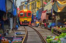 Private Bangkok Full-Day Railway Market and Floating Market Tour 
